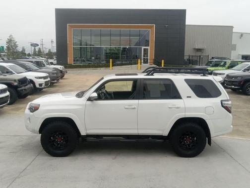2022 Toyota 4Runner SR5 Premium