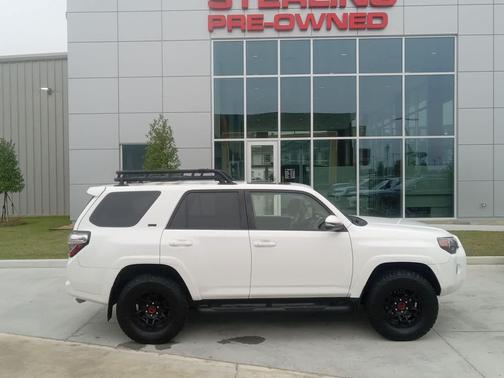 2022 Toyota 4Runner SR5 Premium