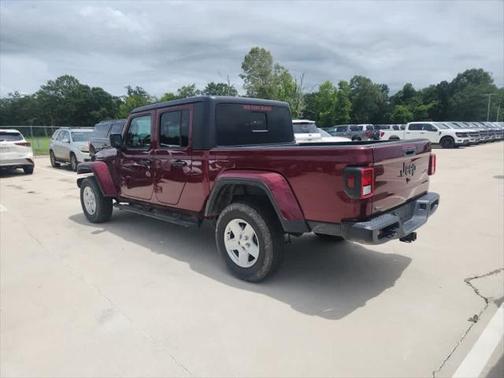 2022 Jeep Gladiator Sport S