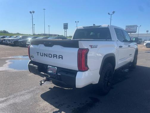White 2022 Toyota Tundra SR5