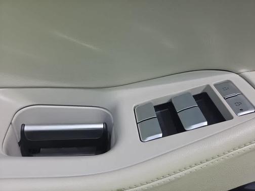 Flight Blue Metallic Clearcoat 2026 Lincoln Navigator Premiere