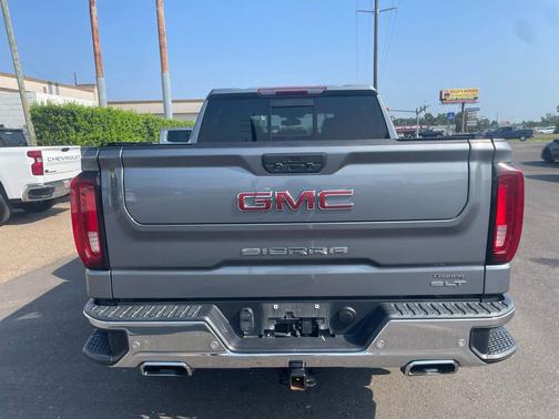 2022 GMC Sierra 1500 SLT