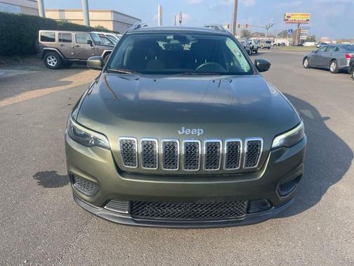 2020 Jeep Cherokee Latitude