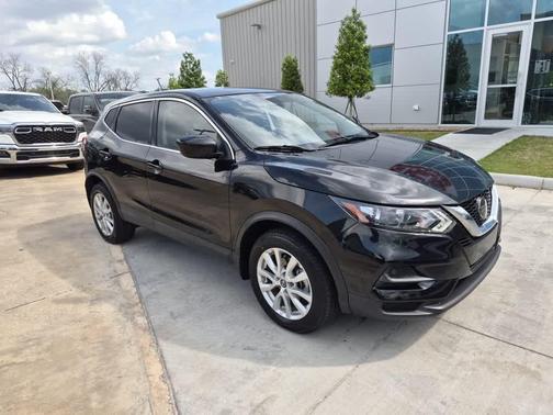 Magnetic Black Pearl 2021 Nissan Rogue Sport S
