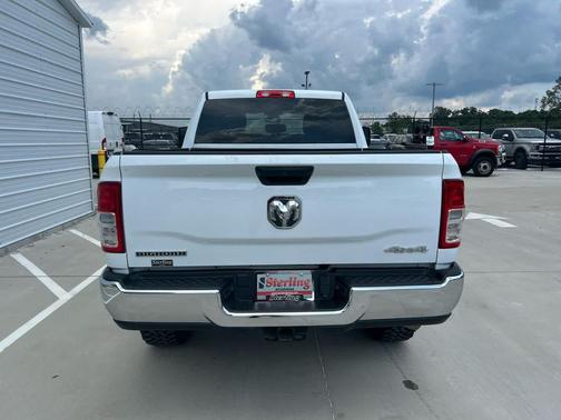 2024 RAM 2500 Big Horn 4x4 Crew Cab 64 Box