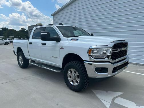 2024 RAM 2500 Big Horn 4x4 Crew Cab 64 Box