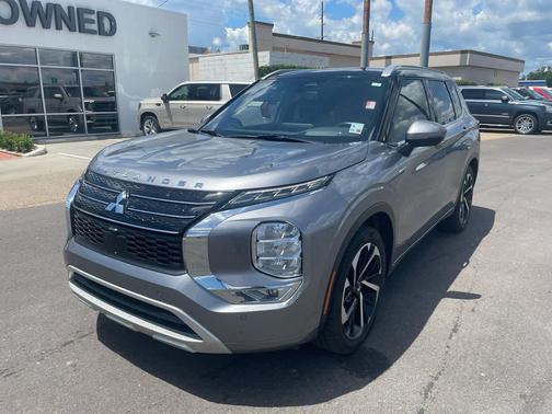 2023 Mitsubishi Outlander SEL