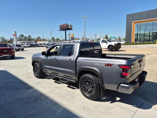 2023 Nissan Frontier PRO-4X