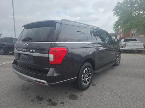 Dark Matter Gray Metallic 2024 Ford Expedition XLT