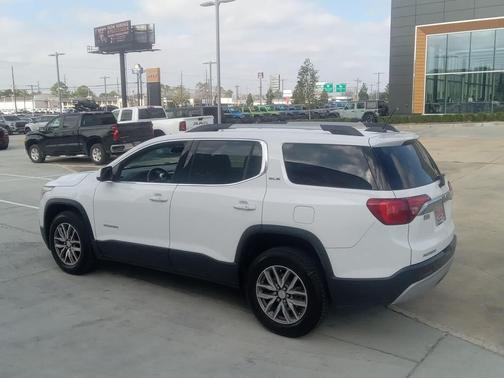 2019 GMC Acadia SLE