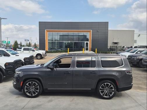 2023 Jeep Grand Wagoneer Series III