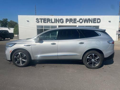 2022 Buick Enclave Essence