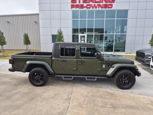 Sarge Green Clearcoat 2023 Jeep Gladiator Willys 4x4