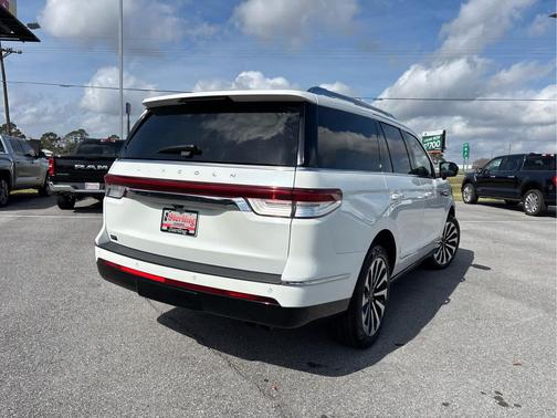 2024 Lincoln Navigator Reserve