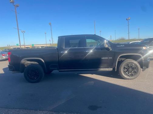 2021 Chevrolet Silverado 2500 High Country