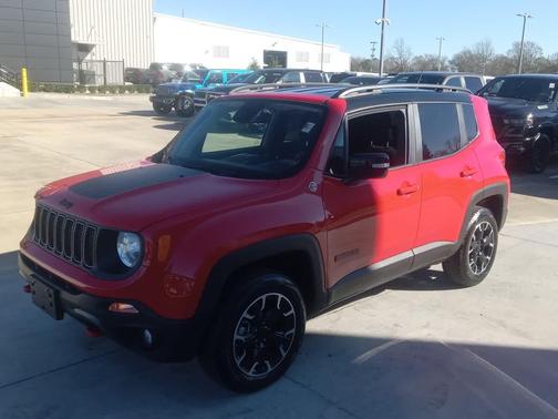 2023 Jeep Renegade Trailhawk