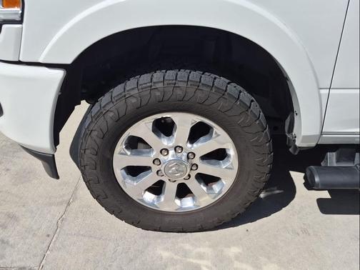 2021 RAM 2500 Laramie 4x4 Crew Cab 64 Box