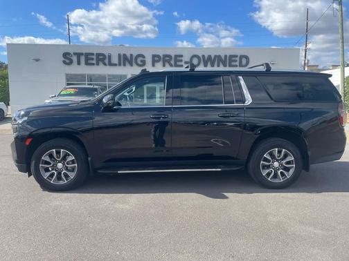 2022 Chevrolet Suburban LT