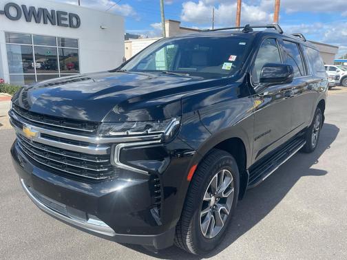 2022 Chevrolet Suburban LT