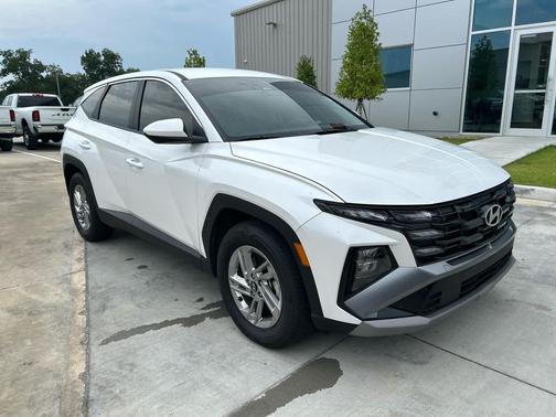 2025 Hyundai TUCSON SE