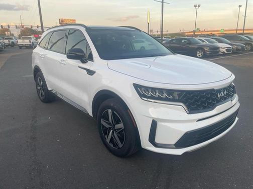 2022 Kia Sorento S