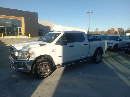 2024 RAM 2500 Big Horn 4x4 Crew Cab 64 Box