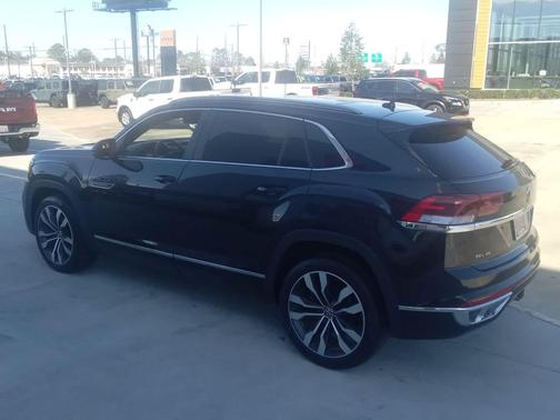 2021 Volkswagen Atlas Cross Sport 3.6L V6 SEL R-Line