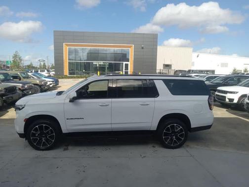 2021 Chevrolet Suburban RST