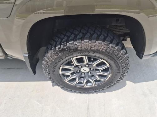 Harvest Bronze Metallic 2023 Chevrolet Colorado Z71