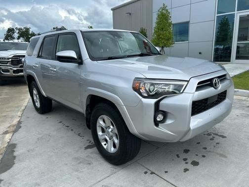 2024 Toyota 4Runner SR5
