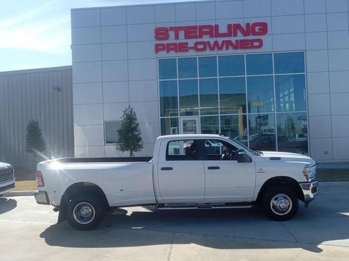 2024 RAM 3500 Big Horn 4x4 Crew Cab 8 Box