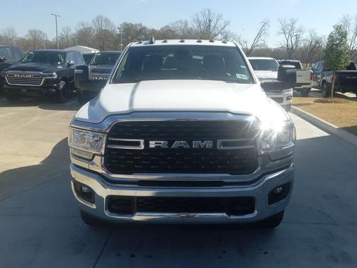 2024 RAM 3500 Big Horn 4x4 Crew Cab 8 Box