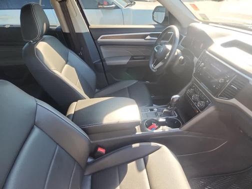 2023 Volkswagen Atlas 3.6L SE w/Technology