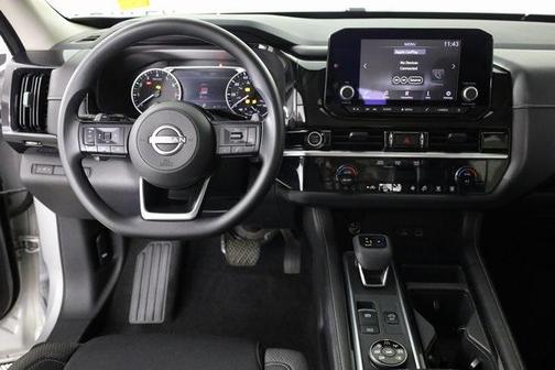 2022 Nissan Pathfinder S 4WD