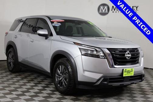 2022 Nissan Pathfinder S 4WD