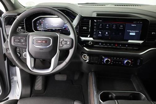 2025 GMC Sierra 2500 SLT
