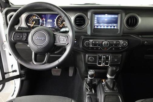 2022 Jeep Gladiator Willys 4x4