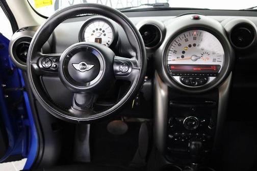 2011 MINI Cooper Countryman Base