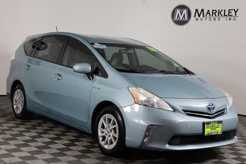 2013 Toyota Prius v Two