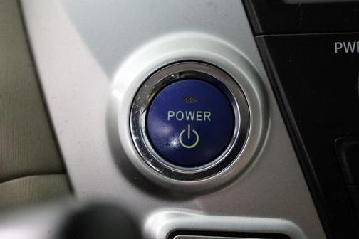 2013 Toyota Prius v Two