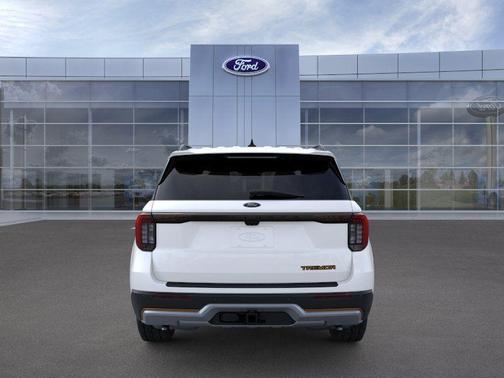 Star White Metallic Tri-Coat 2026 Ford Explorer Tremor