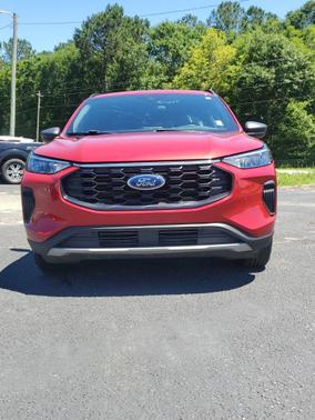 Rapid Red Metallic Tinted Clearcoat 2025 Ford Escape ST-Line