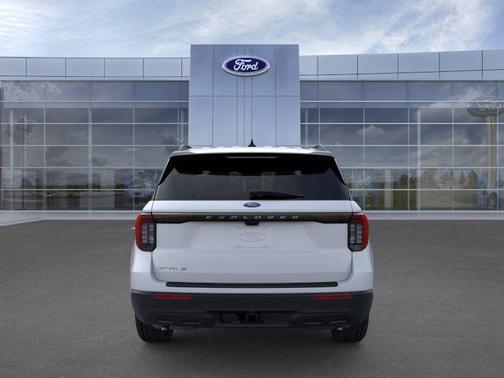 Space White Metallic 2026 Ford Explorer Active