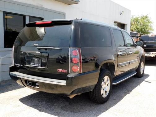 2007 GMC Yukon XL Denali