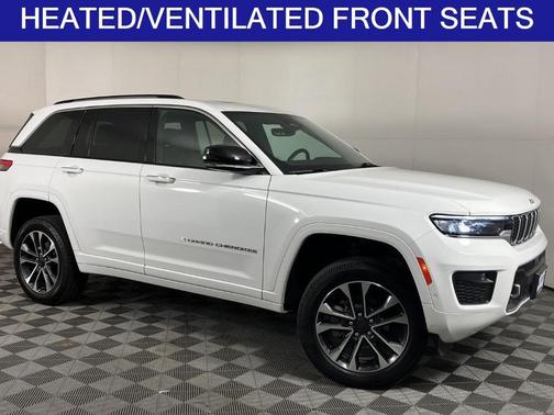Bright White Clearcoat 2022 Jeep Grand Cherokee Overland
