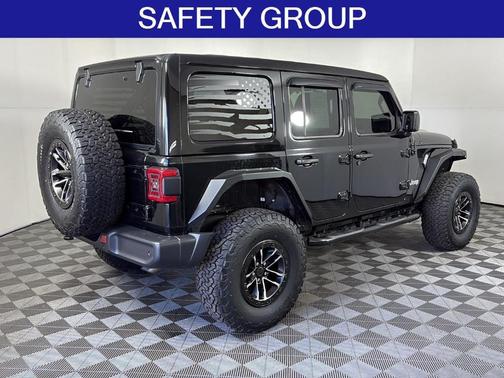 2022 Jeep Wrangler Unlimited Sahara Altitude