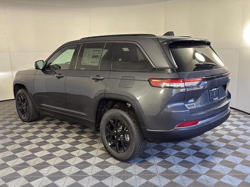 Gray 2026 Jeep Grand Cherokee Laredo
