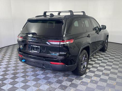 2024 Jeep Grand Cherokee 4xe Trailhawk
