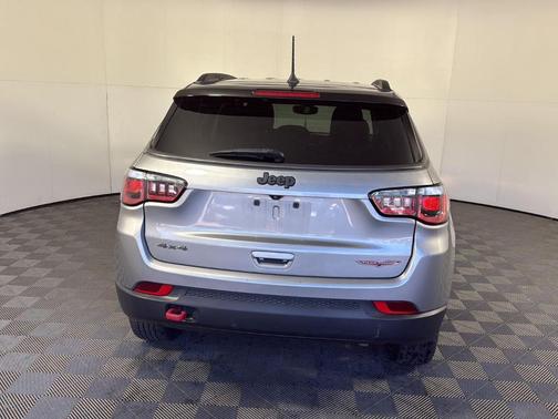 Billet Silver Metallic Clearcoat 2020 Jeep Compass Trailhawk