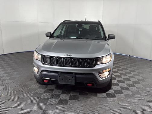 Billet Silver Metallic Clearcoat 2020 Jeep Compass Trailhawk